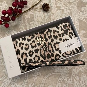 Guess wallet wristlet